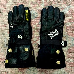 Volcom gloves